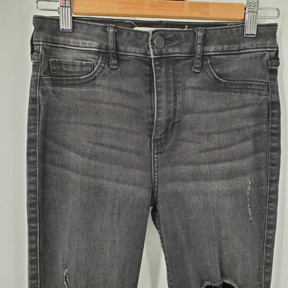 Hollister Distressed Black High Rise Super Skinny‎ Jeans Womens Size 3R W26 L30 - Picture 2 of 7